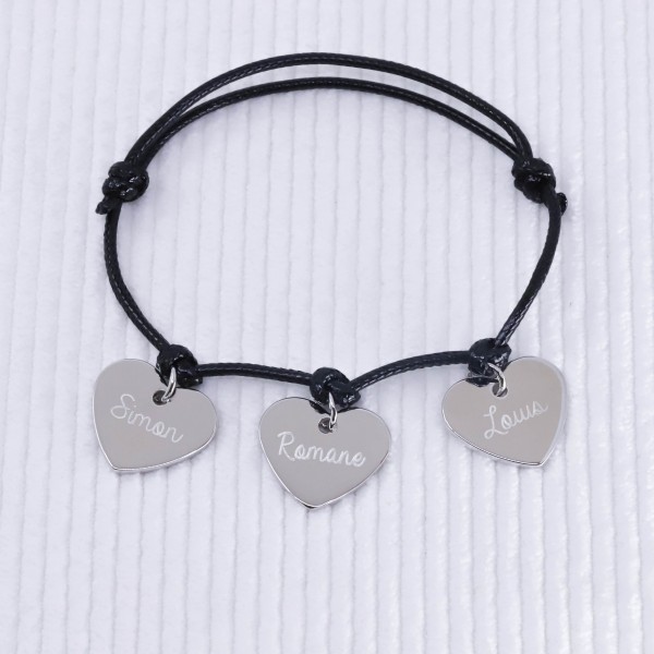 Engraved bracelet 3 hearts in Fancy font type